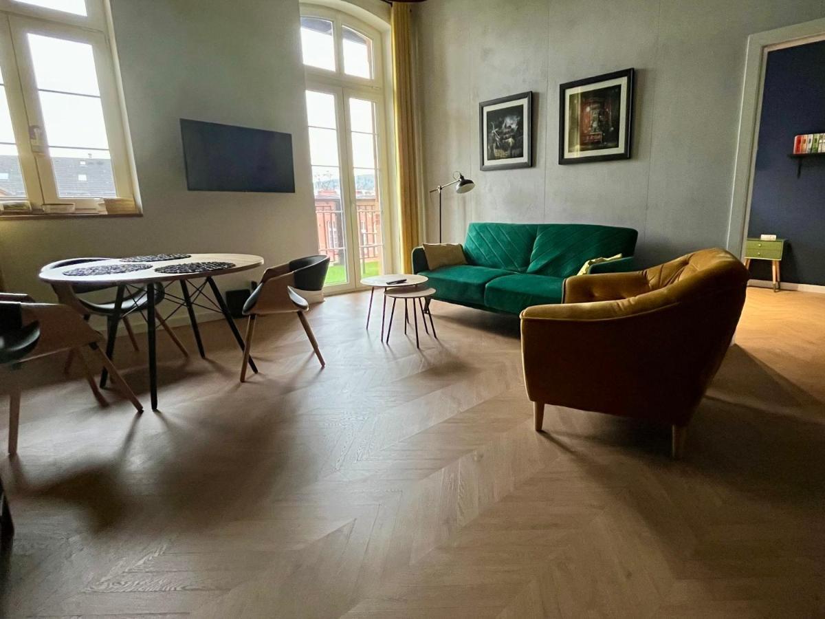 Apartamenty Lemon Pepper Jelenia Gora Ngoại thất bức ảnh